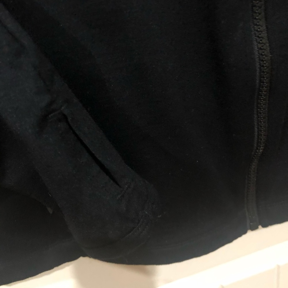 Jacket- Blk/Reflective- Fabletics- Like New - image 4